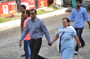 Babu Bangaram Theatre Coverage - 14 of 42