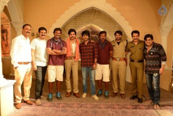 Bruce Lee Team Meets Pawan Kalyan - 3 of 4