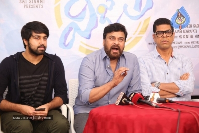 Chiranjeevi Congratulates Vijetha Team - 11 of 21