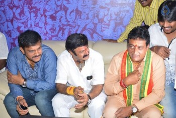 Dictator Success Tour 3 - 44 of 159