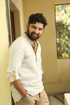 Director Vamsi Krishna Photos - 18 of 20