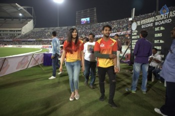 Garam Platinum Disc Function at CCL Match - 22 of 42