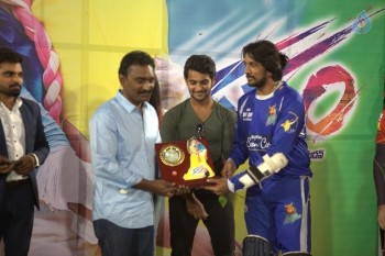 Garam Platinum Disc Function at CCL Match - 23 of 42