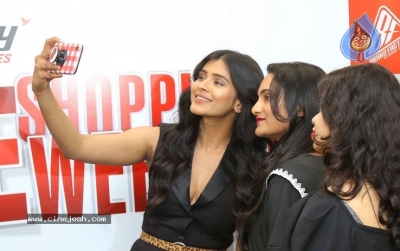 Hebah Patel Unveils Free Shopping Weekend Of Brand Factory - 35 of 42