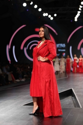 Heroines Walks The Ramp At Lotus Fashion Week 2019 - 7 of 21