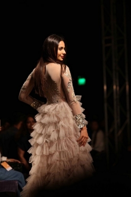 Heroines Walks The Ramp At Lotus Fashion Week 2019 - 8 of 21