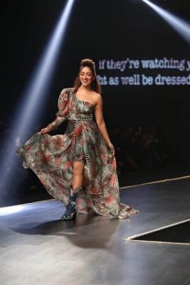 Heroines Walks The Ramp At Lotus Fashion Week 2019 - 13 of 21