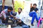 Iddarammayilatho Working Stills - 14 of 75