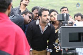 Idi Naa Love Story Working Photos - 28 of 42
