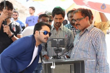 Idi Naa Love Story Working Photos - 39 of 42