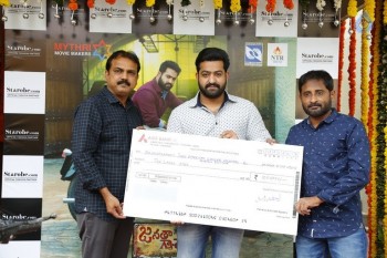Jr NTR Presents Janatha Garage Bike to Winner - 5 of 10