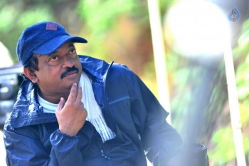 Killing Veerappan New Working Pics - 2 of 21