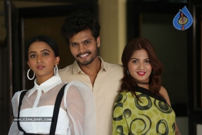 Life Anubhavinchu Raja Success Meet - 1 of 11