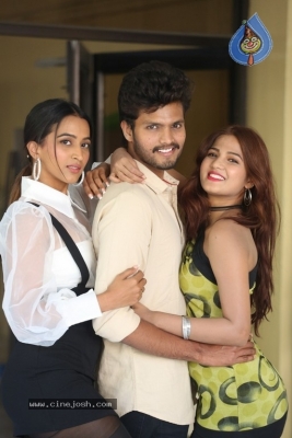 Life Anubhavinchu Raja Success Meet - 2 of 11