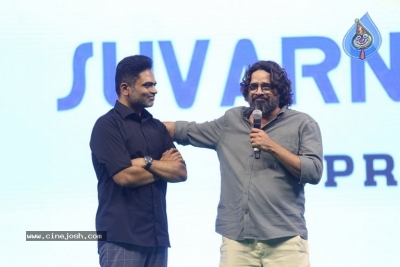 Maharshi Movie Pre Release Event 02 - 90 of 90