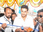 Mahesh Babu Launches Univercell Showroom at Madhapur - 12 of 16