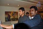 Mahesh Babu Meets UniverCell Customers - 5 of 28