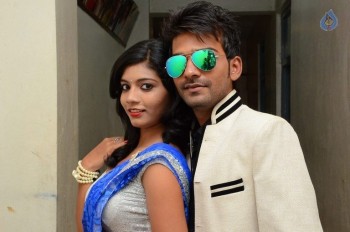 Manasantha Nuvve Audio Launch Photos - 21 of 38