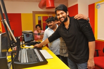 Maya Mall Movie Song Launch at Radio Mirchi - 15 of 19