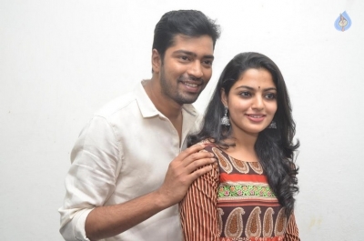 Meda Meeda Abbayi Working Stills - 9 of 13