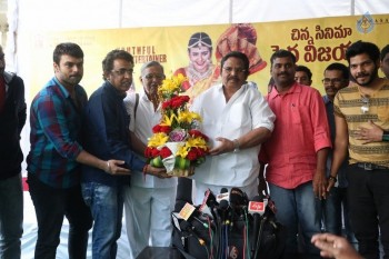 Nanna Nenu Naa Boyfriends Team Meets Dasari - 3 of 34