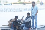 Oru Kal Oru Kannadi Tamil Movie Working Stills - 33 of 34