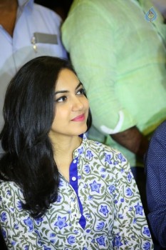 Pelli Choopulu Premiere Show at Vijayawada - 9 of 40
