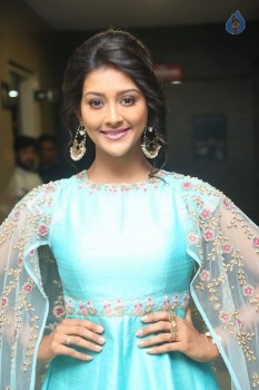 Pooja Jhaveri Gallery - 13 of 33