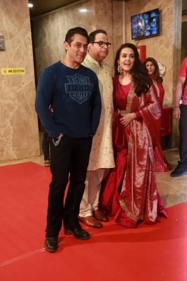 Ramesh Taurani Diwali Bash 2019 - 4 of 45