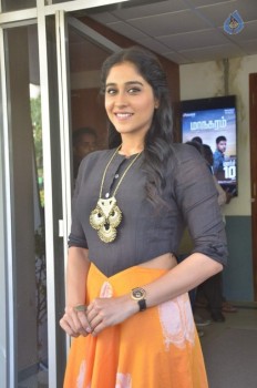 Regina at Maanagaram Tamil Film Press Meet - 37 of 40