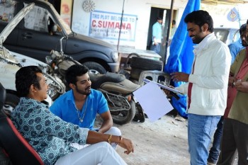 Run Movie Working Photos - 5 of 10