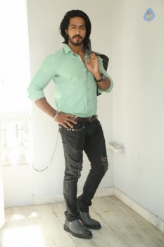 S3 Villain Thakur Anoop Singh Interview Photos - 24 of 28