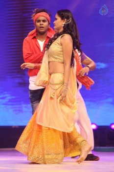 Sardaar Gabbar Singh Audio Launch 4 - 33 of 154