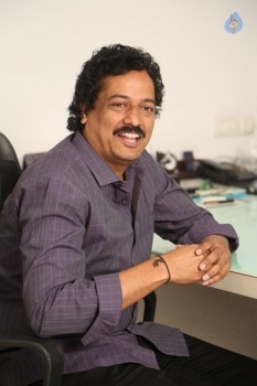 Satish Vegesna Interview Photos - 5 of 36