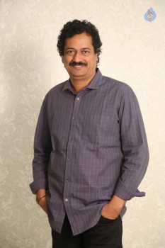 Satish Vegesna Interview Photos - 11 of 36