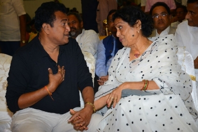 Shri Vijaya Nirmala Gari Dashadhinakarma - 12 of 62