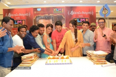 Srinivasa Kalyanam Team at KLM Fashion Mall - 8 of 25