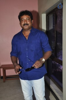 Supreme Team at Kondagattu Anjaneya Swamy Temple Photos - 32 of 79