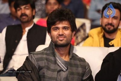 Taxiwala Pre Release Event 02 - 34 of 40