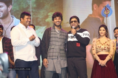 Taxiwala Pre Release Event 02 - 38 of 40