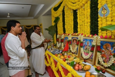 Venkatesh And Varun Tej F2 Movie Launch Photos - 17 of 48