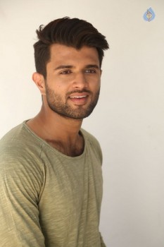 Vijay Devarakonda Interview Photos - 14 of 28