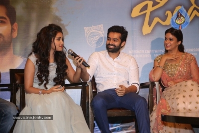 Vunnadi Okate Zindagi Movie Pre Release Function - 28 of 37