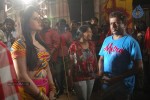 Zarine Khan at Naan Rajavaaga Pogiren Shooting Spot - 23 of 64