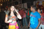 Zarine Khan at Naan Rajavaaga Pogiren Shooting Spot - 43 of 64