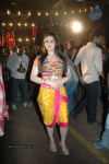 Zarine Khan at Naan Rajavaaga Pogiren Shooting Spot - 61 of 64