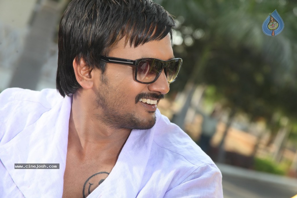 1000 Abaddalu Movie New Stills - 22 / 23 photos