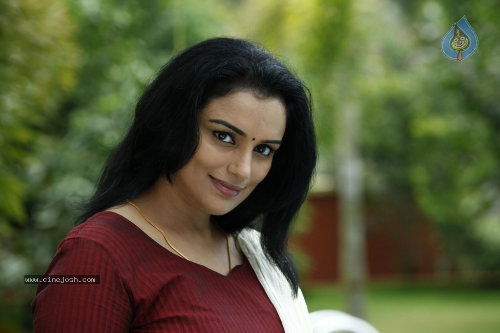 100 Degree Celsius Film Stills - 14 / 15 photos