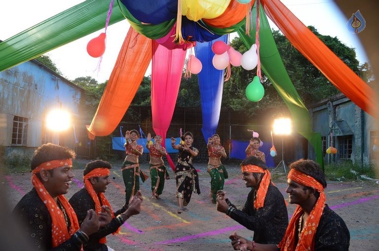 21st Century Love Photos and Posters - 45 / 78 photos