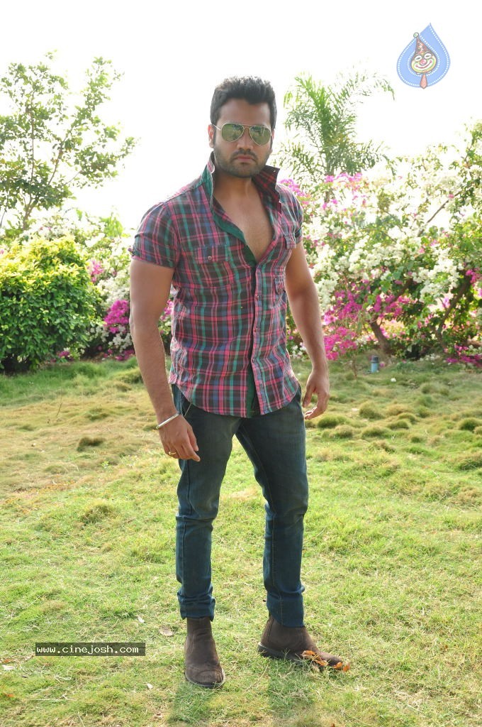 24 Hours Movie Photos - 5 / 12 photos